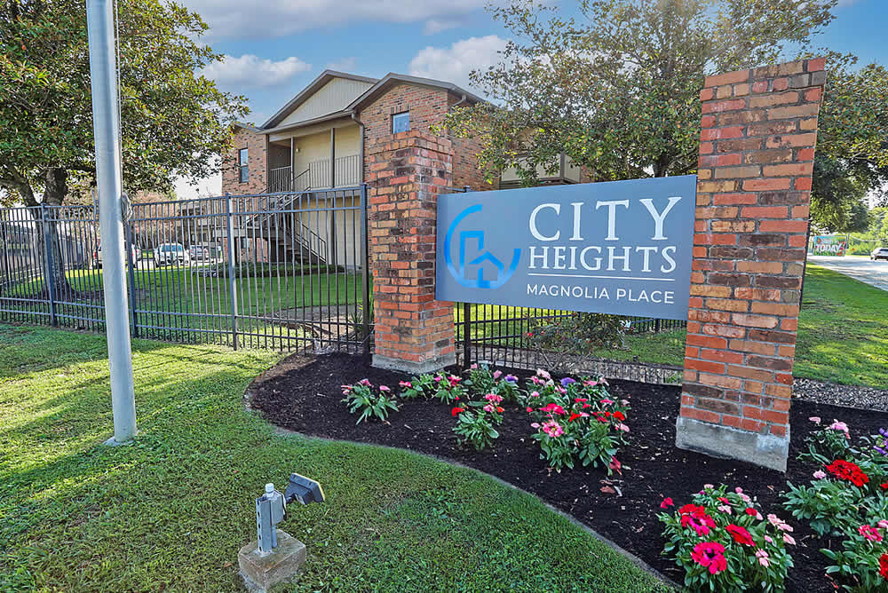 Magnolia Place Entry Sign